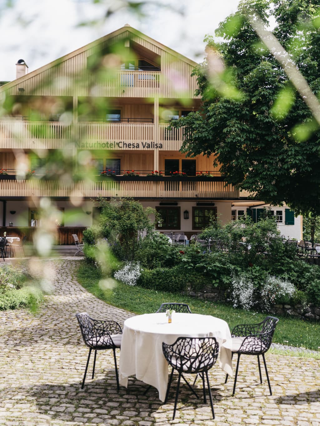 Yoga im Naturhotel Chesa Valisa