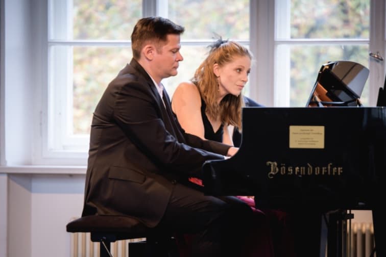 KLAVIERDUO KLANGRAUSCH "Entdeckungsreise zu vier Händen"