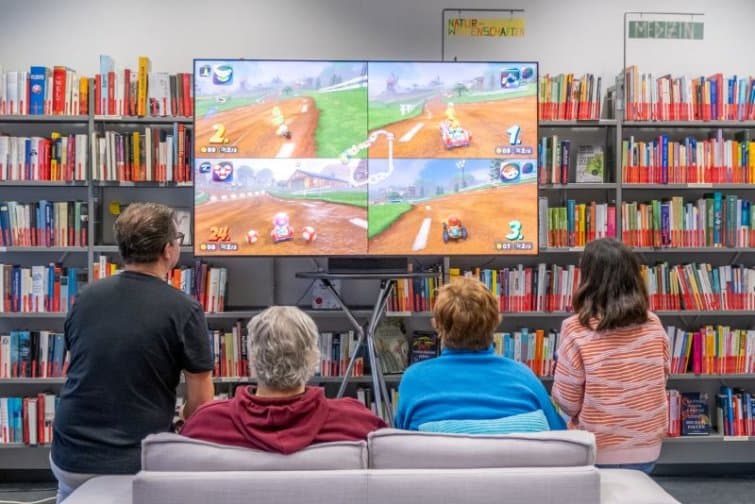 Pop-Up-Gaming Zone in der Stadtbücherei Bregenz