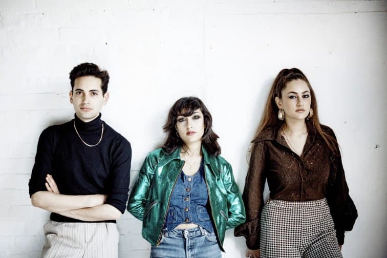 Kitty, Daisy & Lewis beim Poolbarfestival
