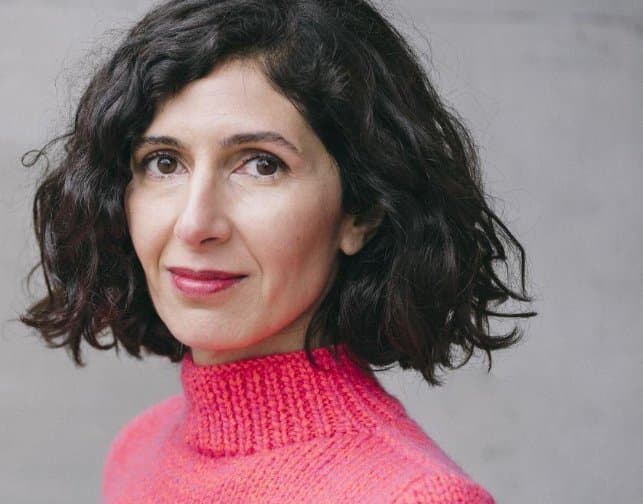 Nava Ebrahimi: Und Federn überall - Lesung und Gespräch