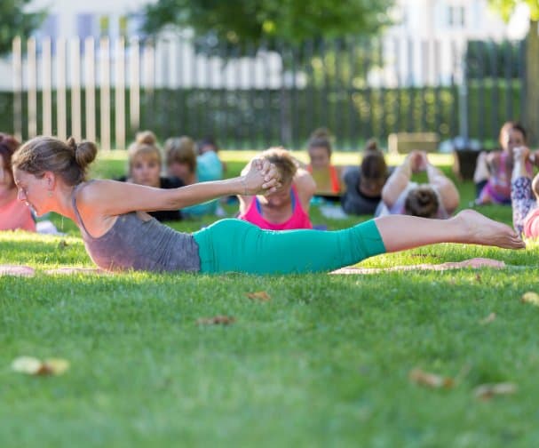 Yoga im Park