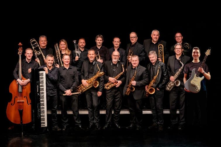 Swingwerk Big Band featuring Julia Zischg