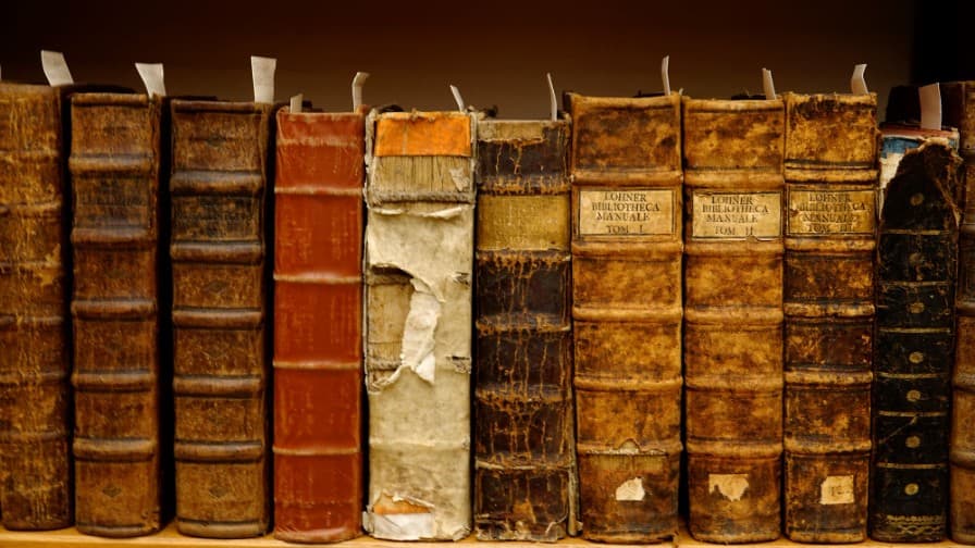 Buchschäden – die Spuren der Zeit in Büchern