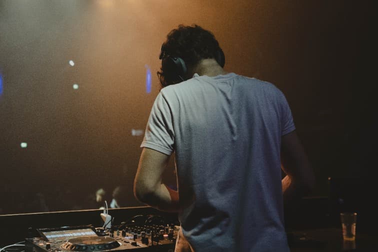 After-Work Clubbing | Golden Autumn mit Dj Let's Fetz | Handwerk+Form 2026