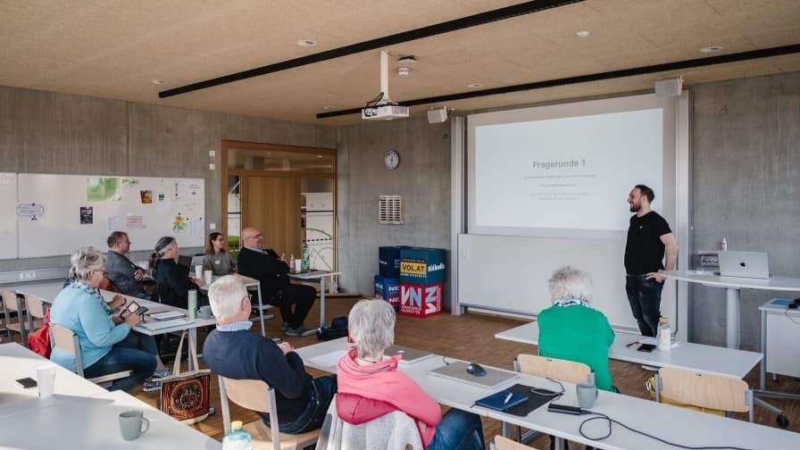 ahead x labs Dornbirn: KI für Alltag und Business